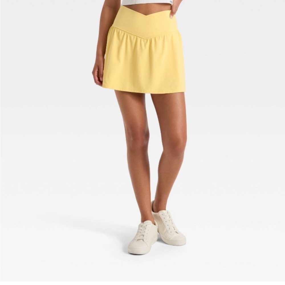 JoyLab High-Rise Crossover Waistband
Skort - Yellow